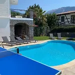 Villa Large With Private Heated Outdoor Pool