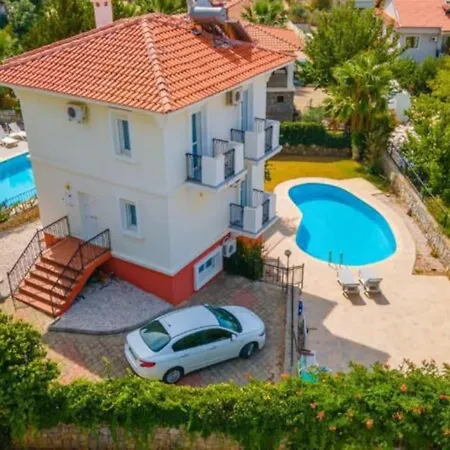 Large With Private Heated Outdoor Pool Vilă *