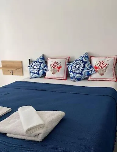 Large With Private Heated Outdoor Pool 페티예