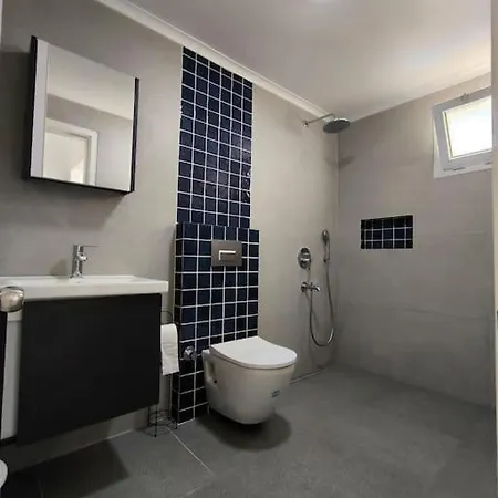 Вилла Large With Private Heated Outdoor Pool