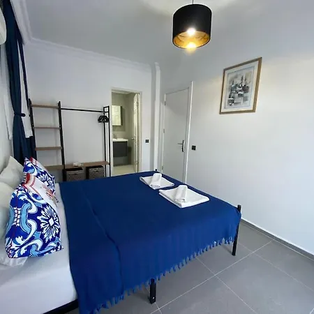 Вилла Large With Private Heated Outdoor Pool *