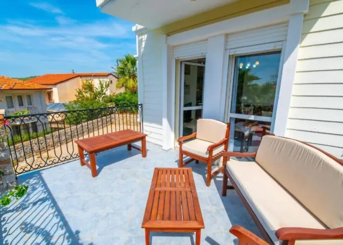 Large With Private Heated Outdoor Pool *
