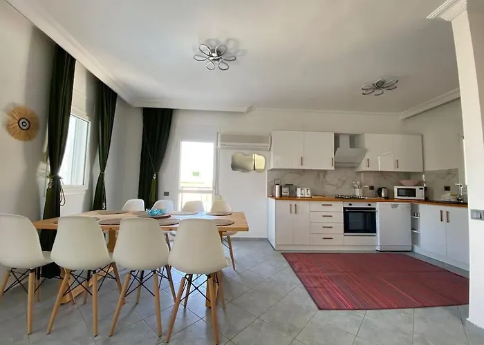 Large With Private Heated Outdoor Pool Villa